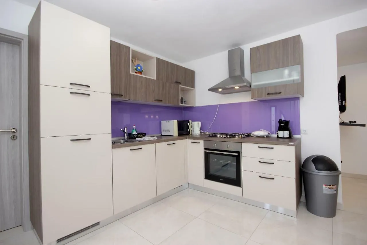 Apartment Alet Pula 0*,  Kroatien