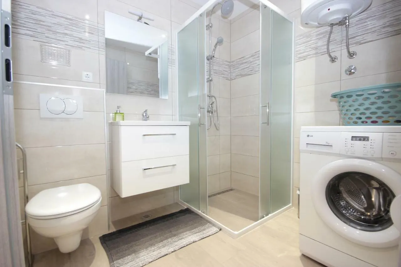 Apartment Alet Pula
