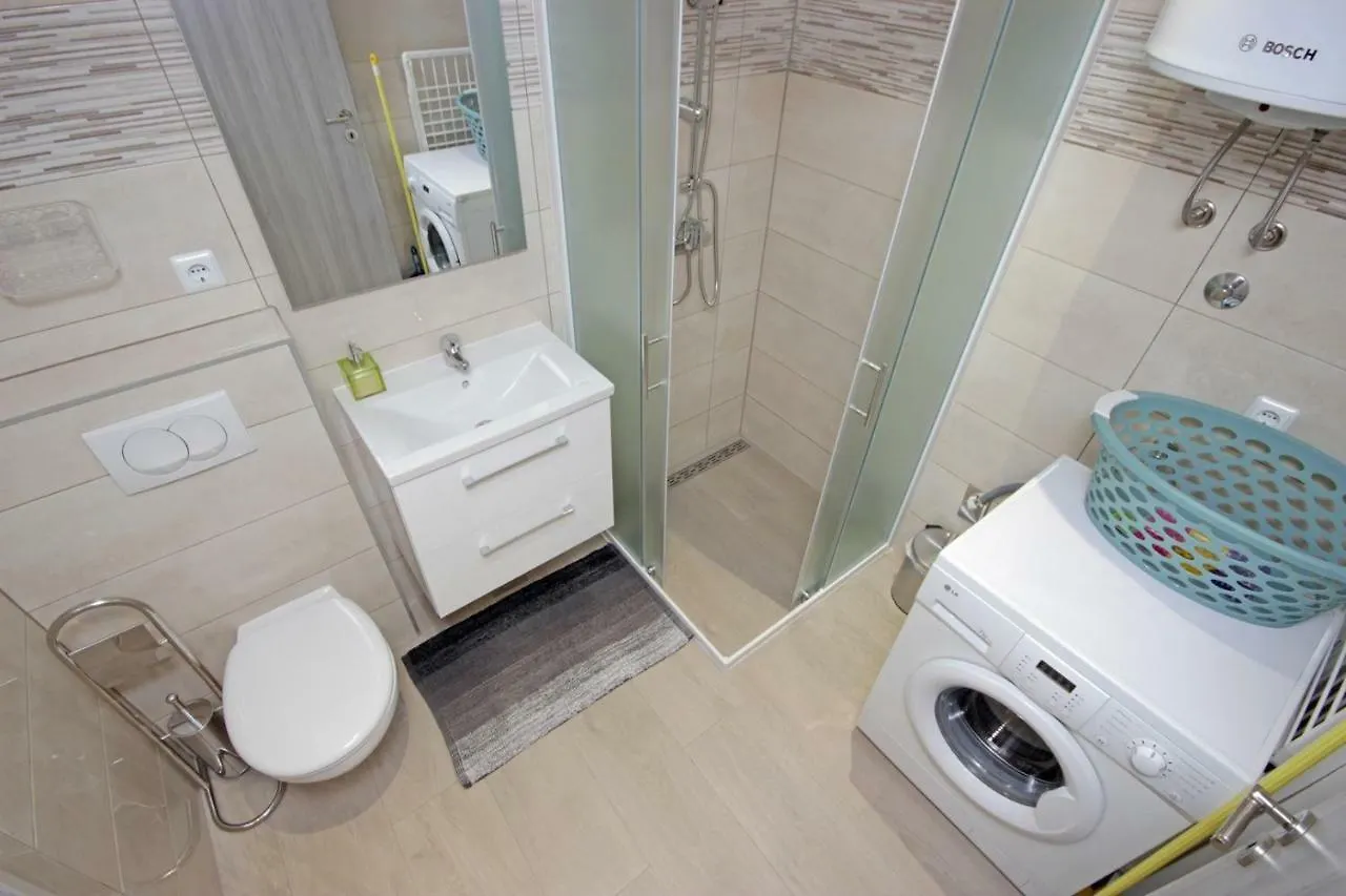 Apartment Alet Pula